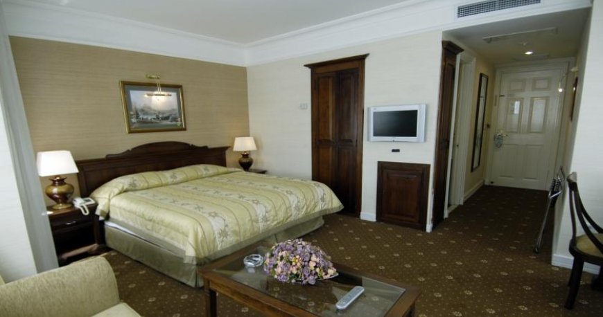 اتاق هتل کارتن