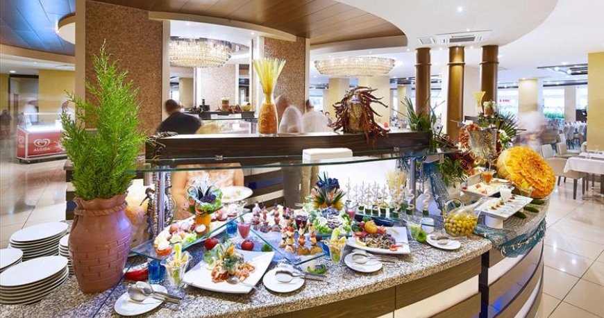 رستوران هتل سان کانکت گرند آیدیل پریمیوم