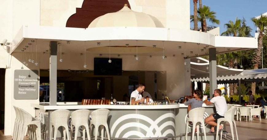 رستوران هتل سان کانکت گرند آیدیل پریمیوم