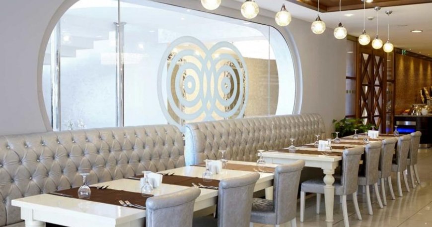 رستوران هتل سان کانکت گرند آیدیل پریمیوم