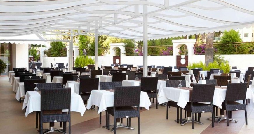 رستوران هتل سان کانکت گرند آیدیل پریمیوم