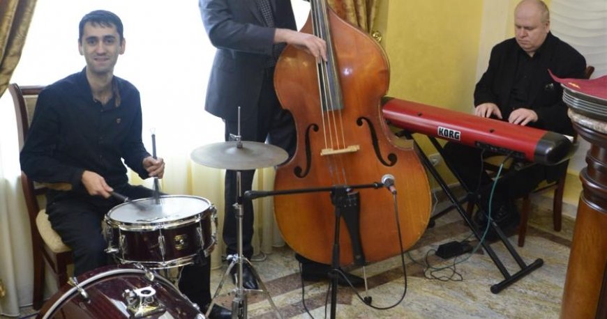 لابی هتل فوروم ایروان لابی هتل فوروم ایروان