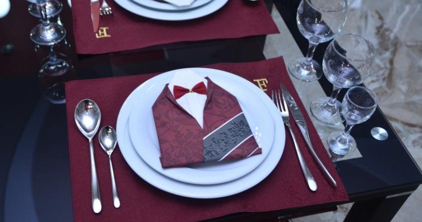 رستوران هتل فوروم ایروان رستوران هتل فوروم ایروان