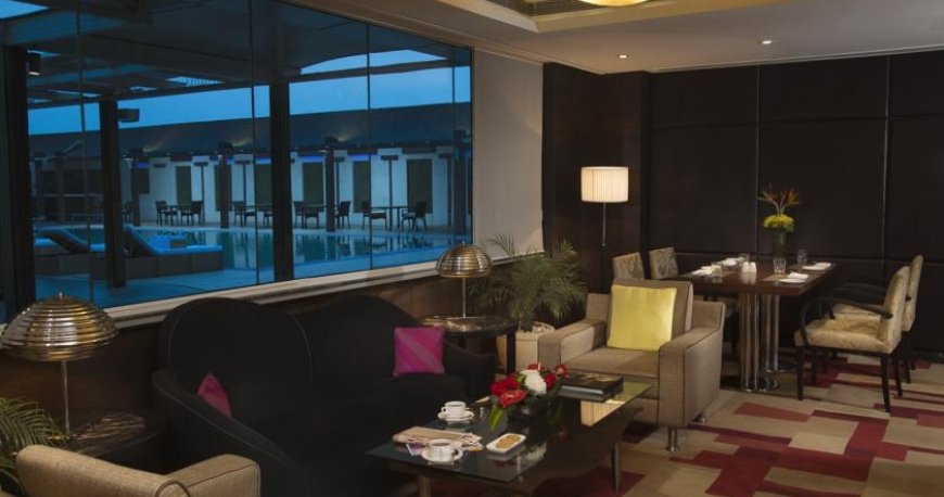 رستوران رادیسون بلو