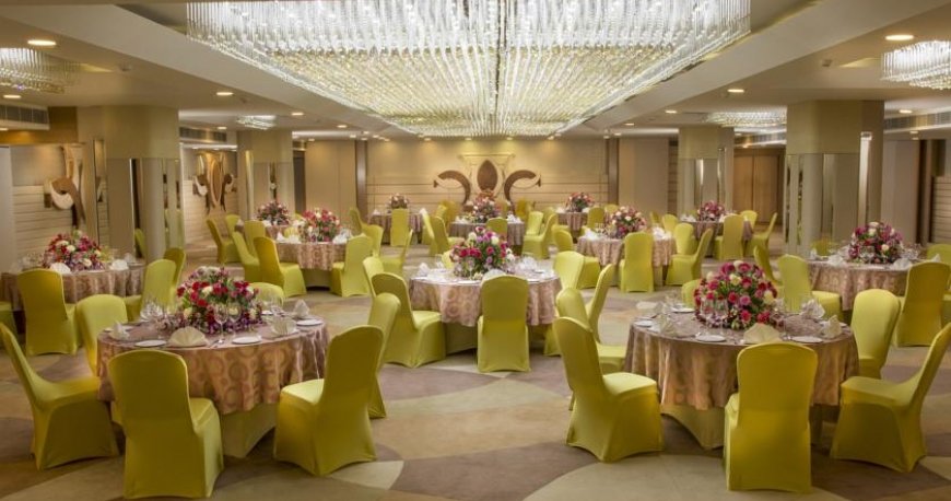 رستوران رادیسون بلو