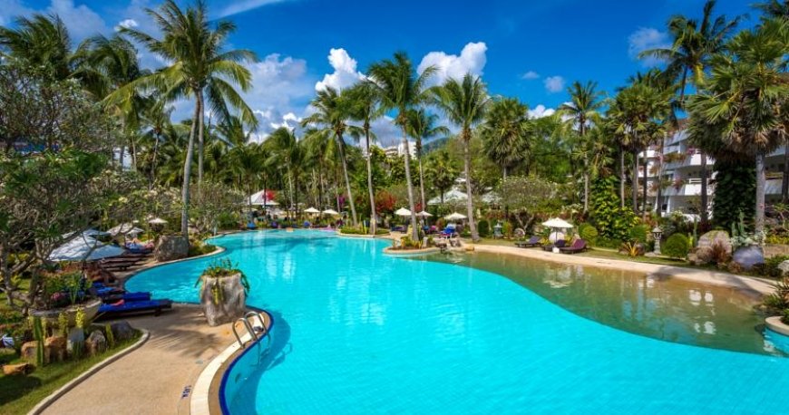 استخر هتل تاورن پالم پیچ ریزورت استخر هتل تاورن پالم پیچ ریزورت