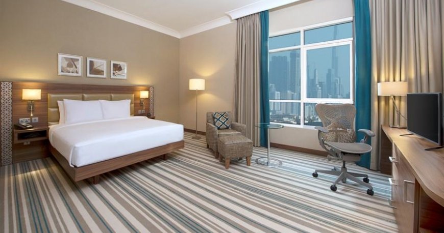 اتاق هتل هیلتون گاردن المینا دبی امارات متحده ی عربی