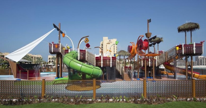 هتل دابل تری بای هیلتون مرجان