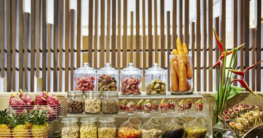 رستوران هتل سوئیسوتل ریزورت رستوران هتل سوئیسوتل ریزورت