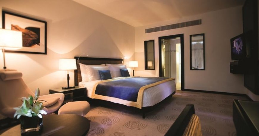 اتاق هتل آوانی دیره