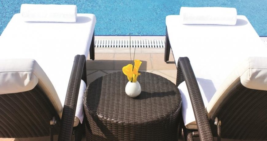 رستوران هتل آوانی دیره