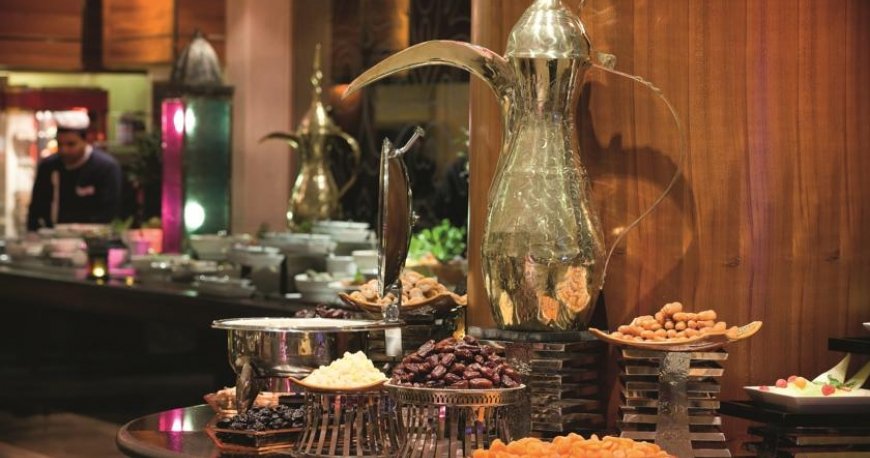 رستوران هتل آوانی دیره