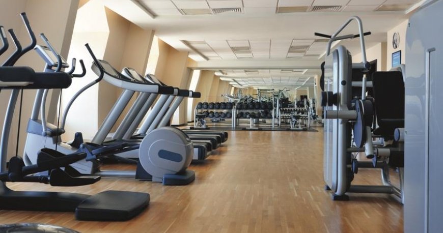 سالن بدنسازی هتل آوانی دیره