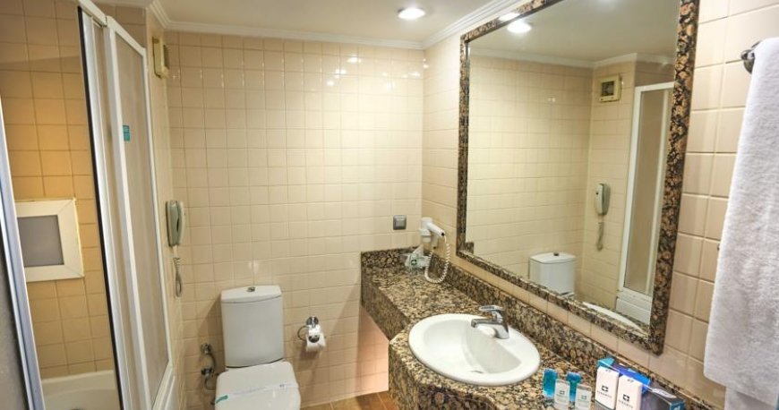 سرویس بهداشتی هتل فرونیا سرویس بهداشتی هتل فرونیا