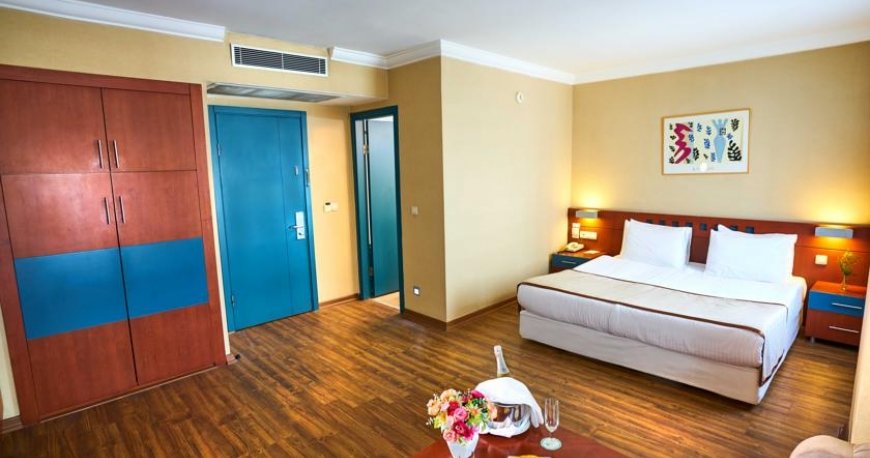 اتاق هتل فرونیا اتاق هتل فرونیا