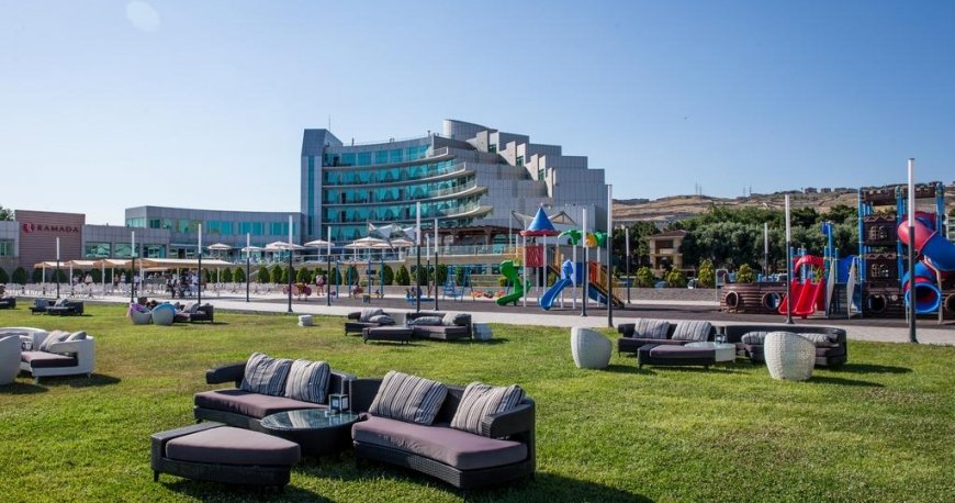 هتل رامادا باکو