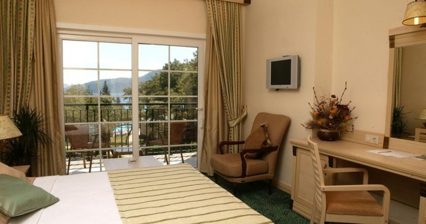 اتاق هتل گرند یازیکی کلاب تربان