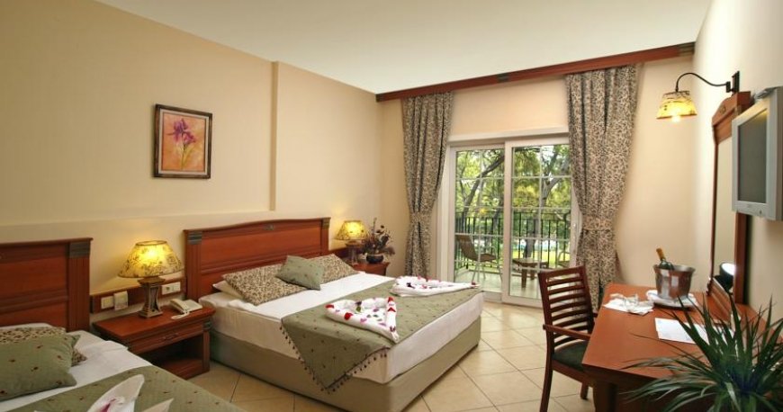 اتاق هتل گرند یازیکی کلاب تربان