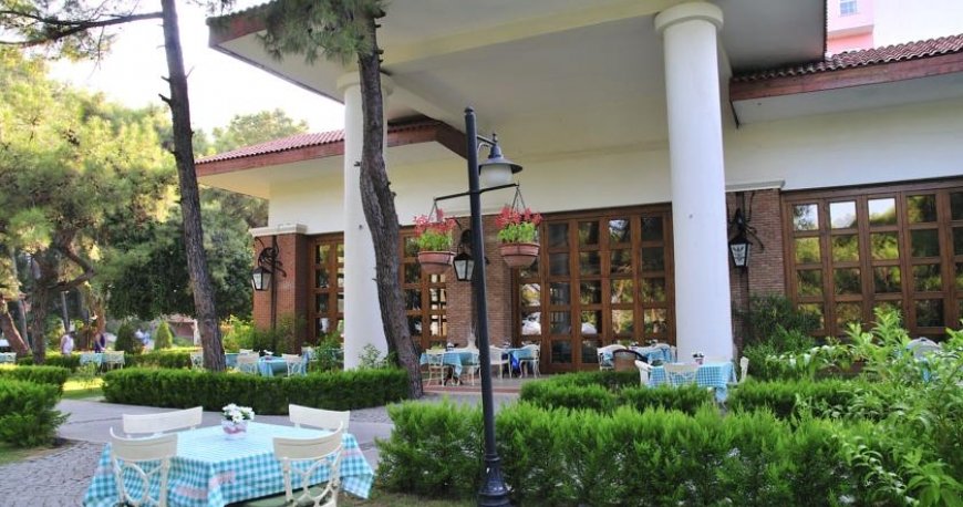 هتل گرند یازیکی کلاب تربان