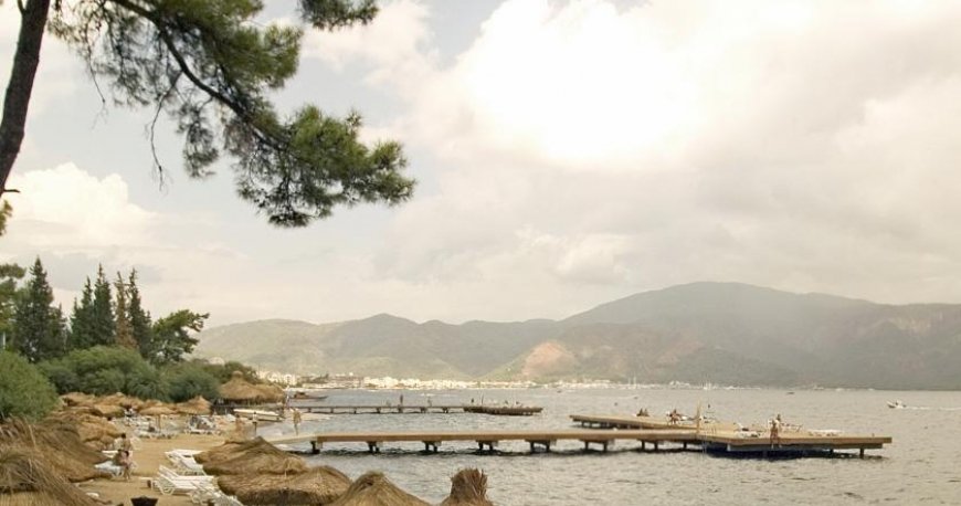 هتل گرند یازیکی کلاب تربان