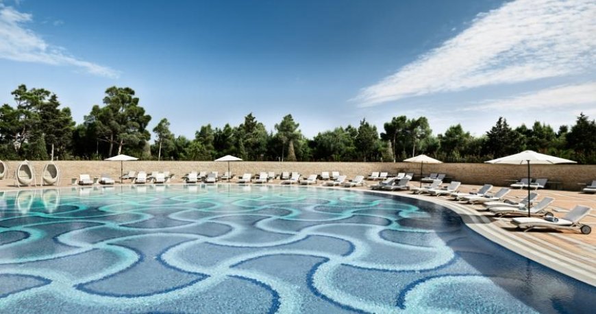 استخر هتل جمیرا بیلگا بیچ