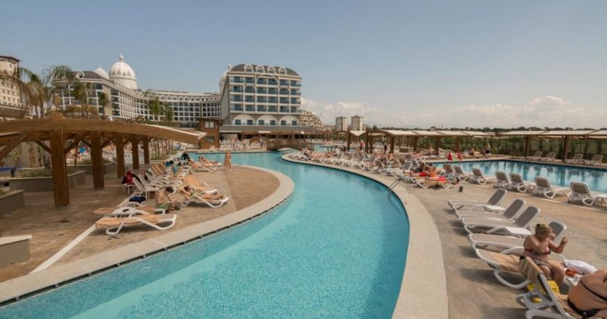 استخر هتل آدالیا الیت لارا استخر هتل آدالیا الیت لارا