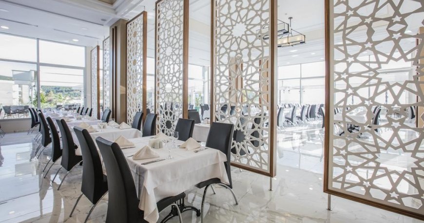 رستوران هتل پالم وینگز افسوس