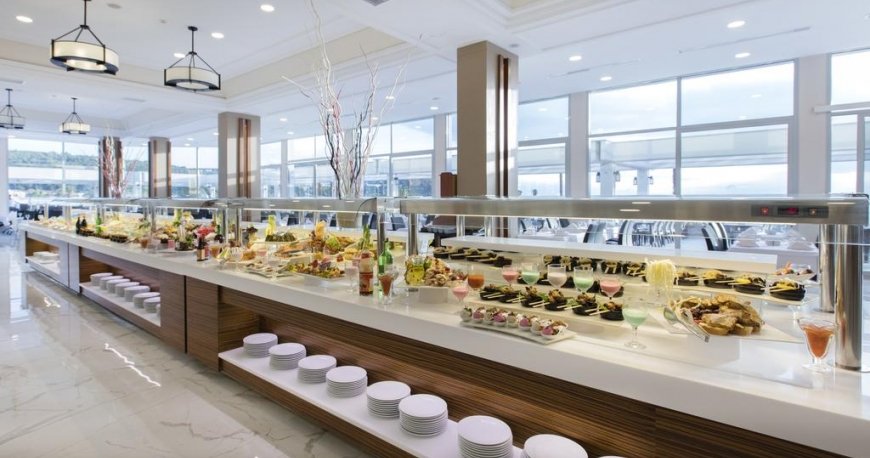 رستوران هتل پالم وینگز افسوس