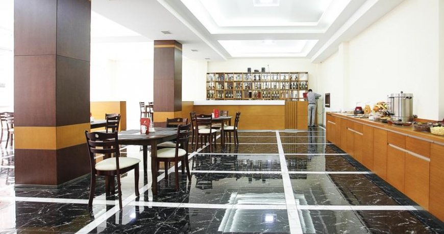 رستوران هتل کلومبی