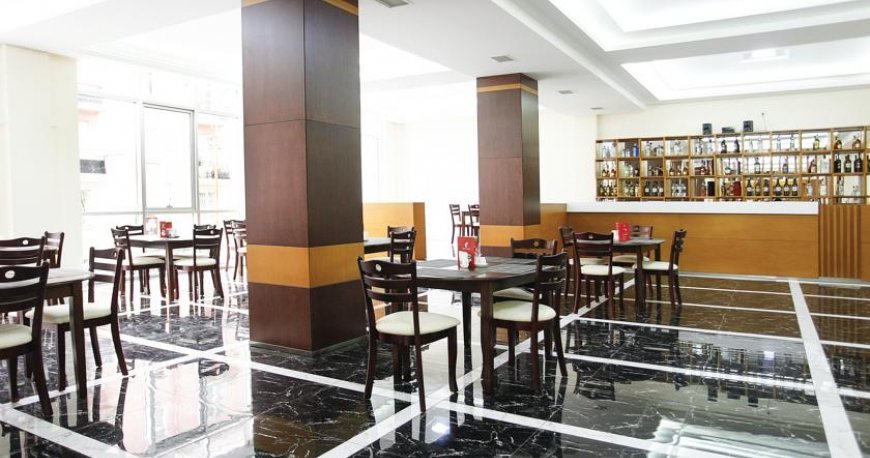 رستوران هتل کلومبی