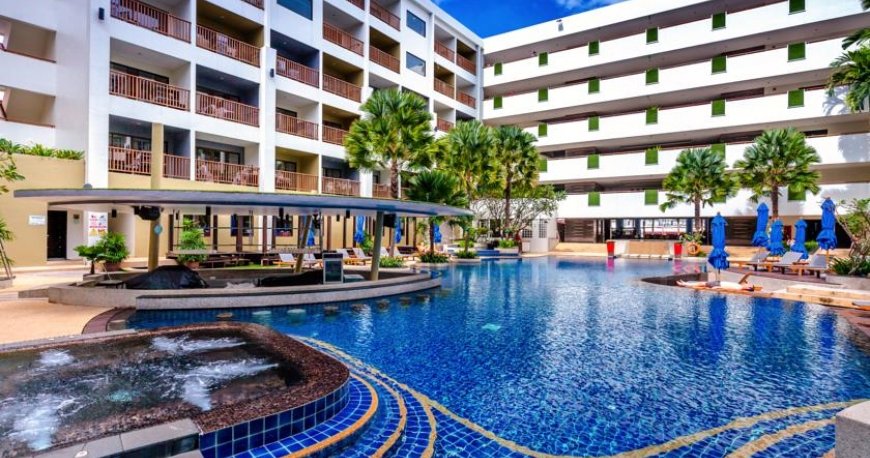 استخر هتل دیوانا پلازا پوکت