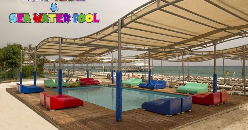 کیدز کلاب هتل آلوادونا آنتالیا