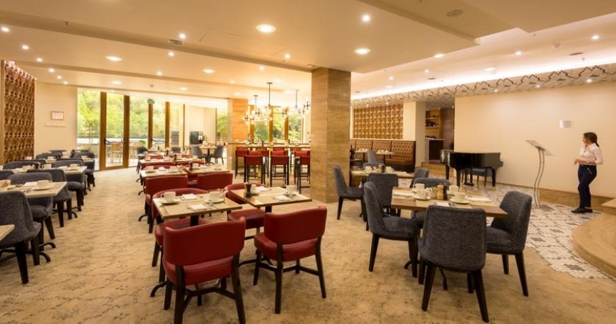 رستوران هتل رادیسون بلو رستوران هتل رادیسون بلو