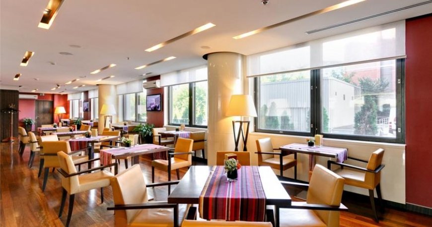 رستوران هتل آزیمات المپیک مسکو روسیه