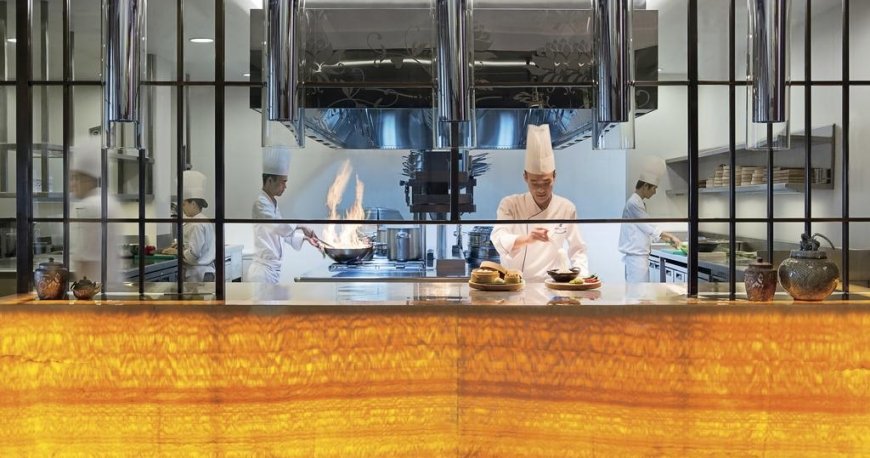 رستوران هتل ریتز کارلتون دبی