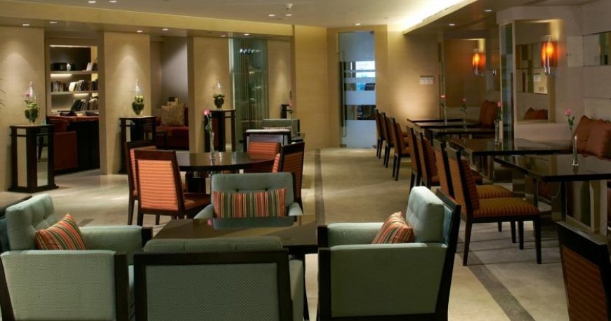 رستوران هتل رگال اینترنشنال