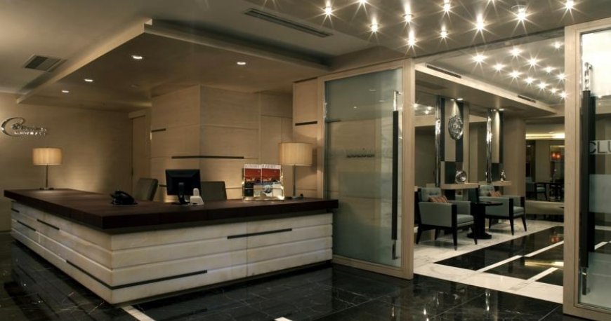 لابی هتل رگال اینترنشنال