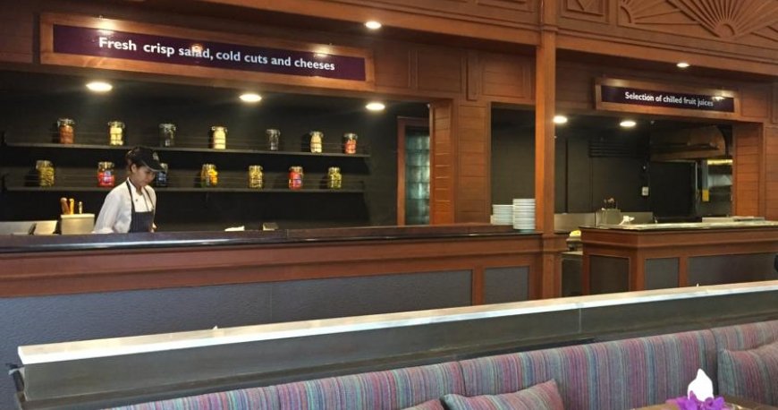 رستوران هتل آوانی پاتایا رستوران هتل آوانی پاتایا