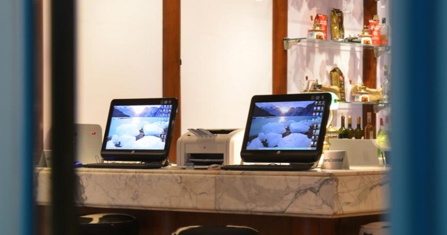 رستوران هتل پرا تولیپ بای مولتون استانبول