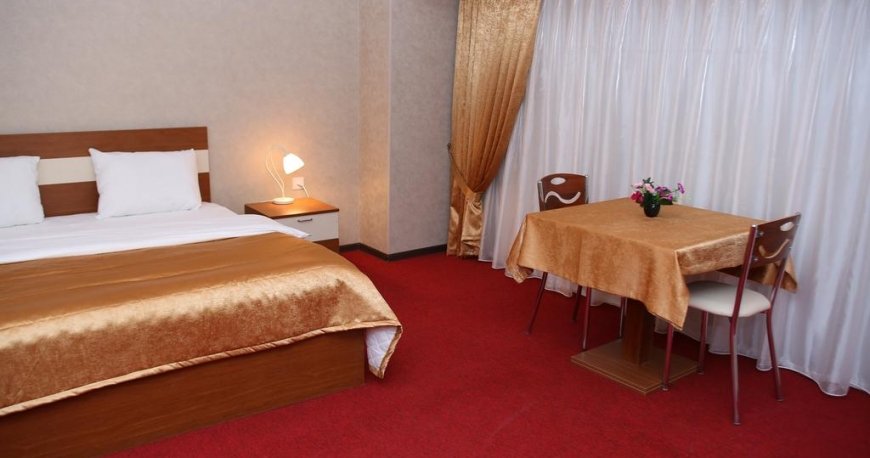 اتاق هتل ریوا باکو