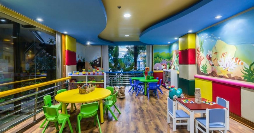 کیدز کلاب هتل ماریوت ریزورت مرلین بیچ کیدز کلاب هتل ماریوت ریزورت مرلین بیچ