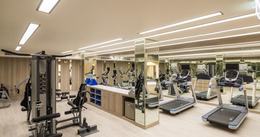 سالن بدنسازی هتل ماریوت ریزورت مرلین بیچ سالن بدنسازی هتل ماریوت ریزورت مرلین بیچ