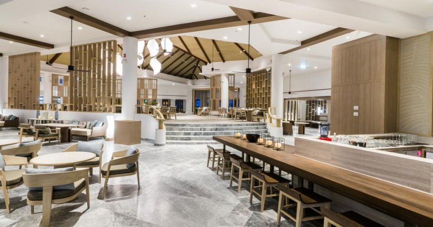 رستوران هتل ماریوت ریزورت مرلین بیچ رستوران هتل ماریوت ریزورت مرلین بیچ