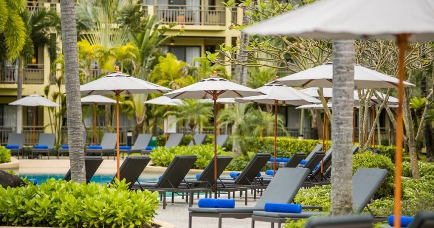 استخر هتل ماریوت ریزورت مرلین بیچ استخر هتل ماریوت ریزورت مرلین بیچ