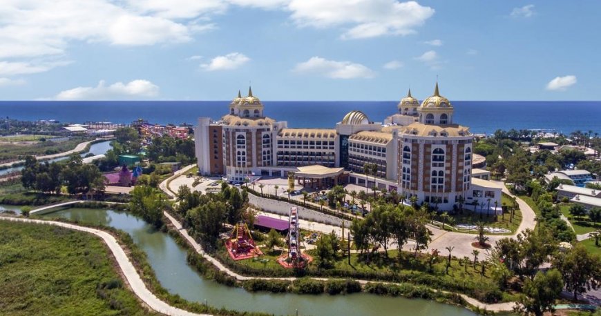 هتل دلفین بی ای گرند ریزورت 