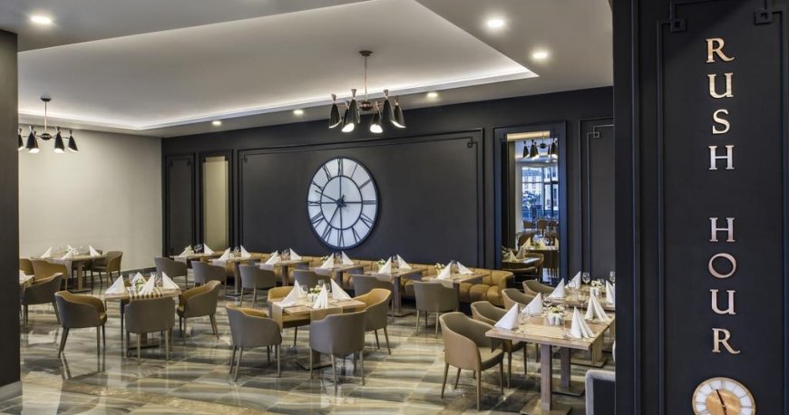 رستوران هتل دلفین بی ای گرند ریزورت 