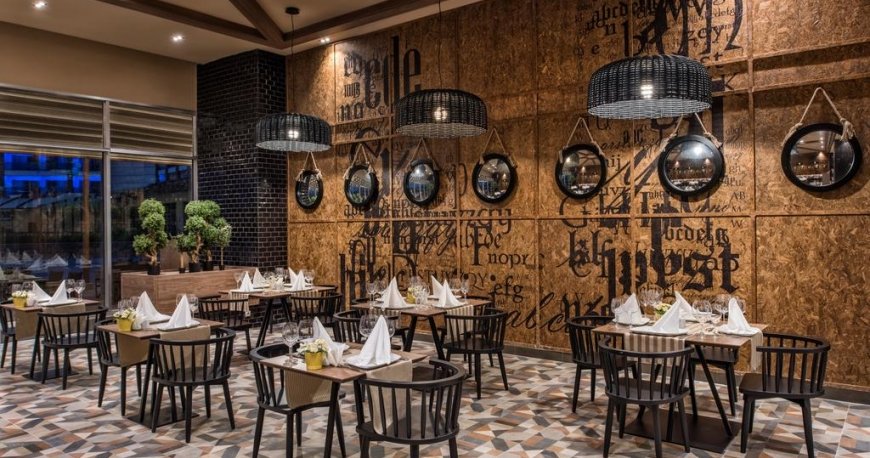 رستوران هتل دلفین بی ای گرند ریزورت 