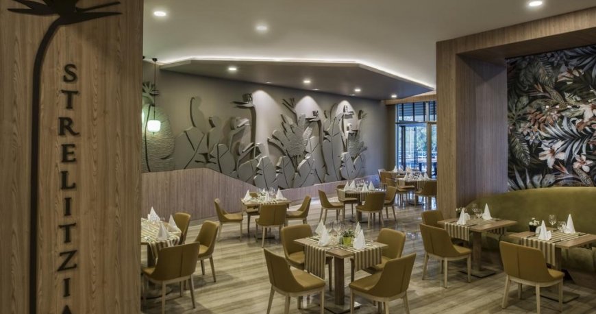 رستوران هتل دلفین بی ای گرند ریزورت 