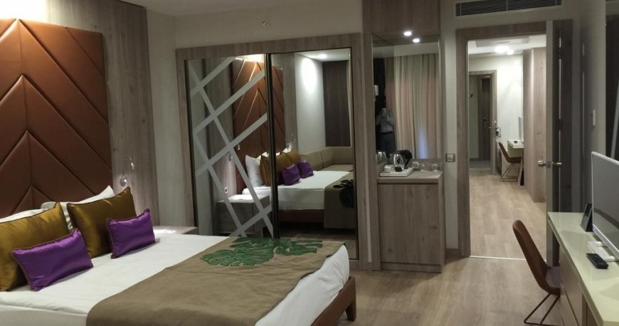 اتاق هتل دلفین بی ای گرند ریزورت 