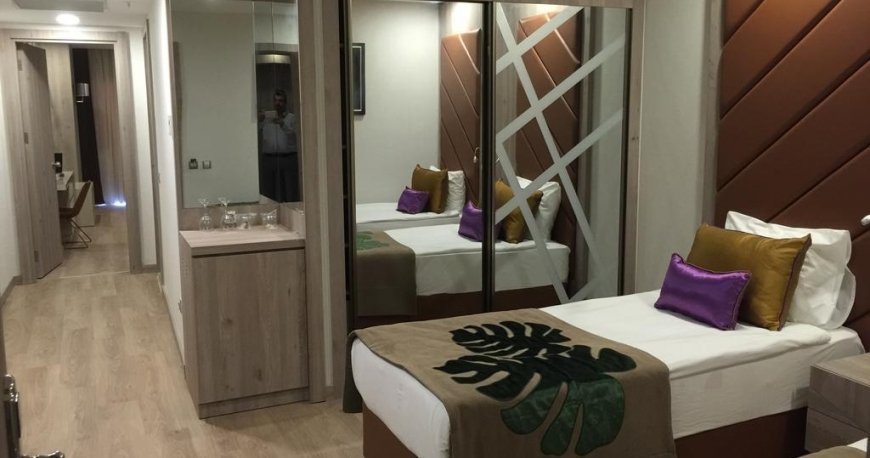 اتاق هتل دلفین بی ای گرند ریزورت 